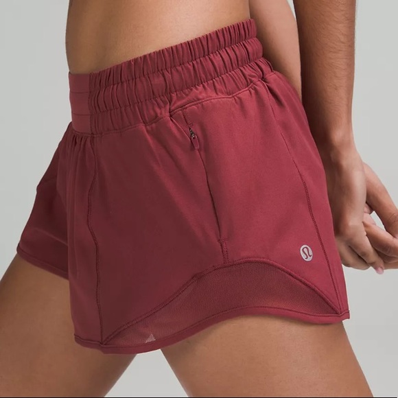 Lululemon Hotty Hot Short 2.5” * Mulled Wine - Picture 4 of 6